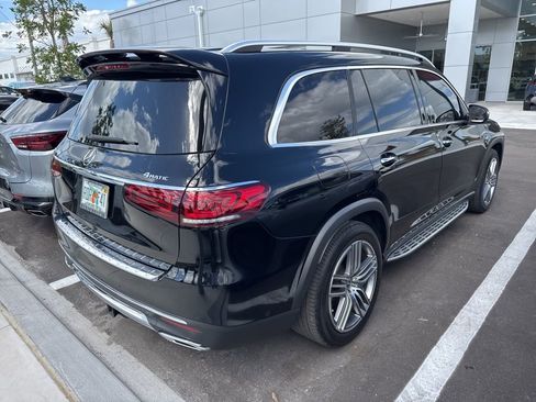 Used 2021 Mercedes-Benz GLS 450 4MATIC image 11