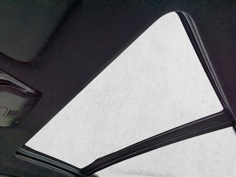 New 2026 BMW X5 xDrive50e image 15