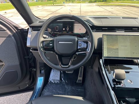 New 2026 Land Rover Range Rover Sport Dynamic SE AWD/4WD image 15