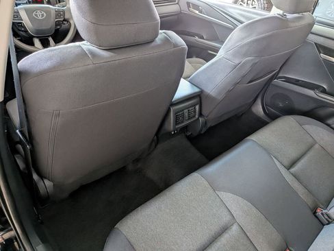 Used 2025 Toyota Camry LE image 23