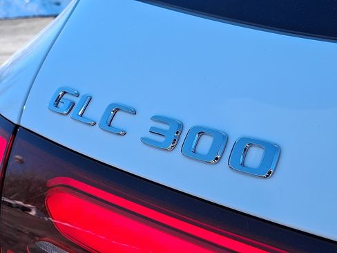 New 2026 Mercedes-Benz GLC 300 4MATIC image 23