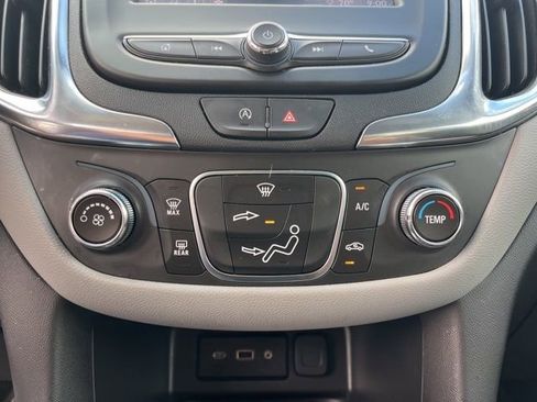 Used 2024 Chevrolet Equinox LS w/ LS Convenience Package image 25