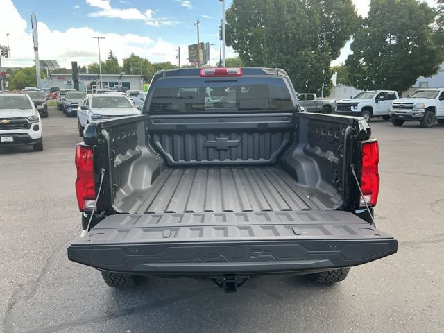 New 2026 Chevrolet Colorado ZR2 w/ Technology Package AWD/4WD image 7