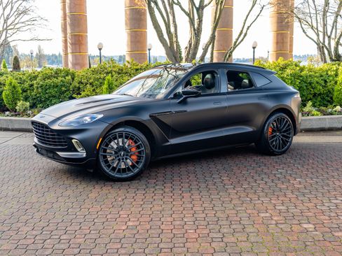 Used 2022 Aston Martin DBX image 45