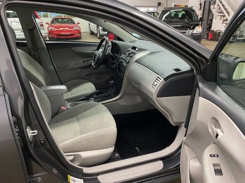 Used 2013 Toyota Corolla L image 15