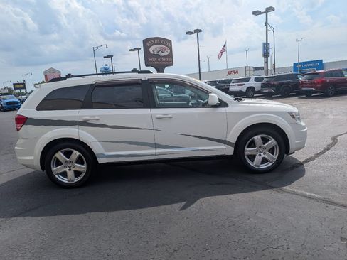 Used 2009 Dodge Journey SXT w/ Convenience Group I AWD/4WD image 4