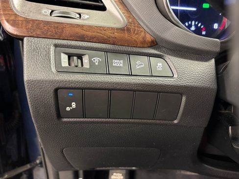 Used 2018 Hyundai Santa Fe Sport 2.0T w/ Cargo Package FWD image 30