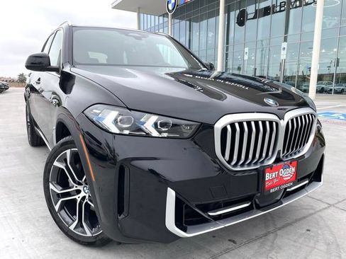 New 2026 BMW X5 xDrive40i w/ Premium Package AWD/4WD image 1