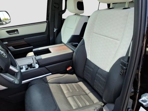 Used 2025 Toyota Sequoia Capstone AWD/4WD image 16