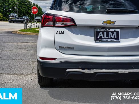 Used 2024 Chevrolet Equinox LT FWD image 16