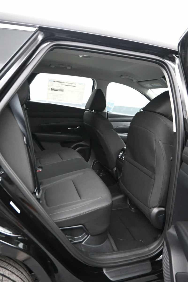 New 2026 Hyundai Tucson Blue SE FWD image 12