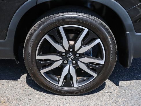 Used 2019 Honda Pilot Elite image 14
