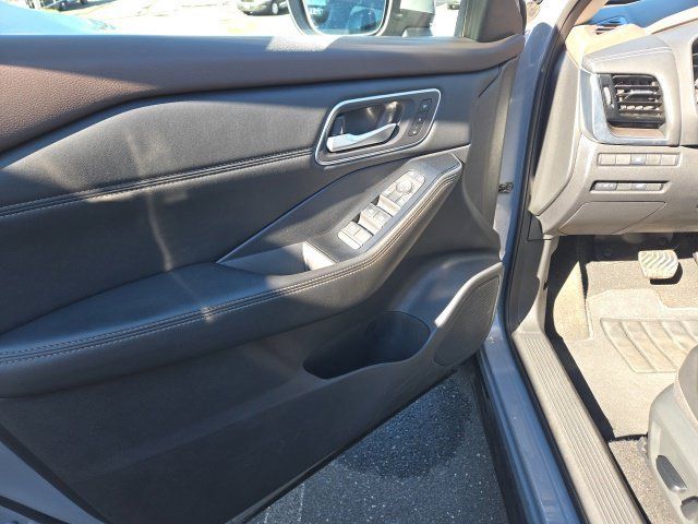 Used 2021 Nissan Rogue SL AWD/4WD image 19