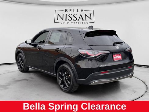 Used 2023 Honda HR-V Sport image 3