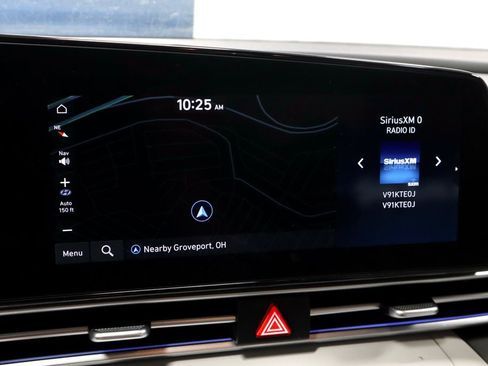 Certified 2025 Hyundai Elantra Limited w/ Cargo Package image 4