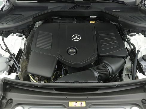New 2027 Mercedes-Benz GLC 300 image 10