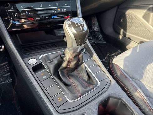 New 2026 Volkswagen Jetta GLI Autobahn FWD image 19