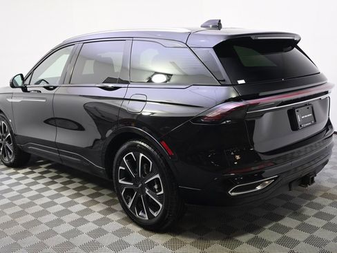 New 2026 Lincoln Nautilus Reserve AWD/4WD image 3