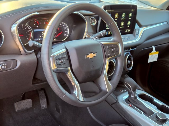 New 2026 Chevrolet Blazer LT w/ Convenience Package FWD image 10