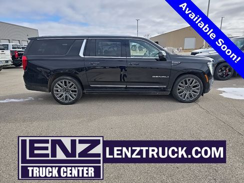 Used 2025 GMC Yukon XL Denali Ultimate image 1
