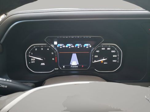 Used 2021 GMC Yukon Denali w/ Denali Premium Package image 38