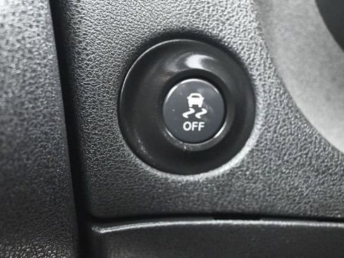 Used 2018 Nissan 370Z NISMO RWD image 24