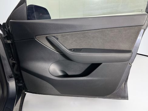 Used 2022 Tesla Model Y Performance AWD/4WD image 30