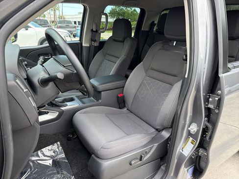 Used 2025 Nissan Frontier SV RWD image 28