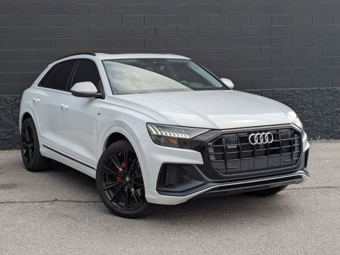 Used 2022 Audi Q8 Prestige AWD/4WD image 3
