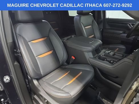 Used 2024 GMC Sierra 2500 AT4 w/ AT4 Preferred Package AWD/4WD image 15