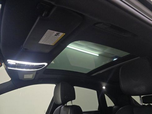 Used 2024 Porsche Macan Turbo AWD/4WD image 8