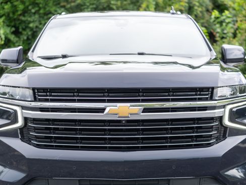 Used 2022 Chevrolet Tahoe LT w/ Luxury Package AWD/4WD image 37