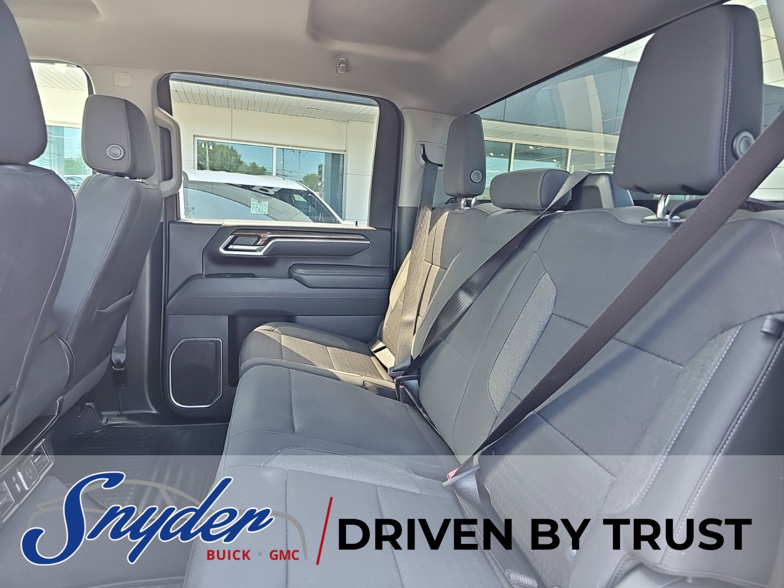 Used 2025 Chevrolet Silverado 2500 LT w/ Convenience Package AWD/4WD image 20