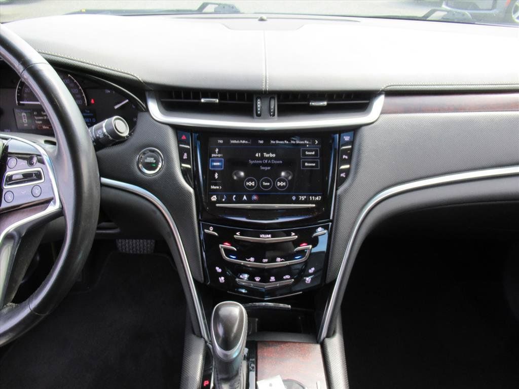 Used 2019 Cadillac XTS Luxury FWD image 19