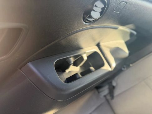 Used 2021 Honda Pilot LX image 40