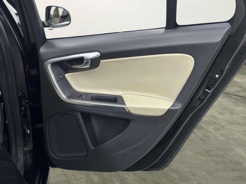 Used 2015 Volvo S60 T5 Premier Plus image 18