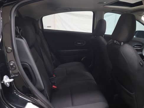 Used 2022 Honda HR-V EX image 12