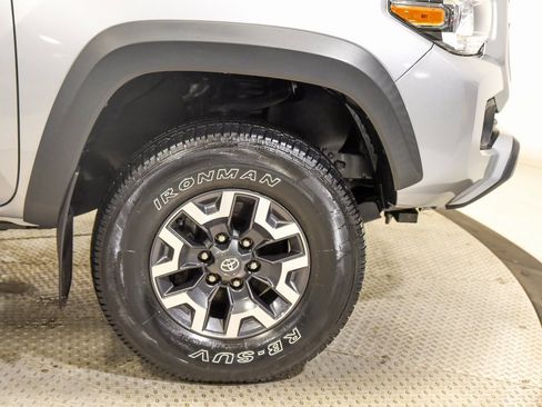 Used 2021 Toyota Tacoma TRD Off-Road image 13