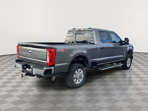 Used 2024 Ford F350 XLT w/ FX4 Off-Road Package image 7