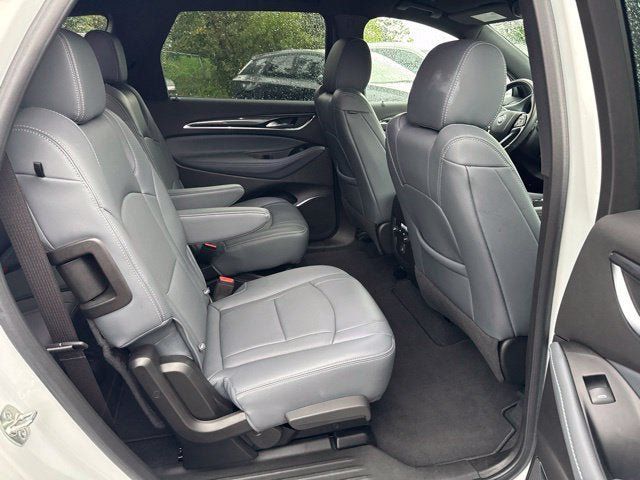 Used 2024 Buick Enclave Essence FWD image 24