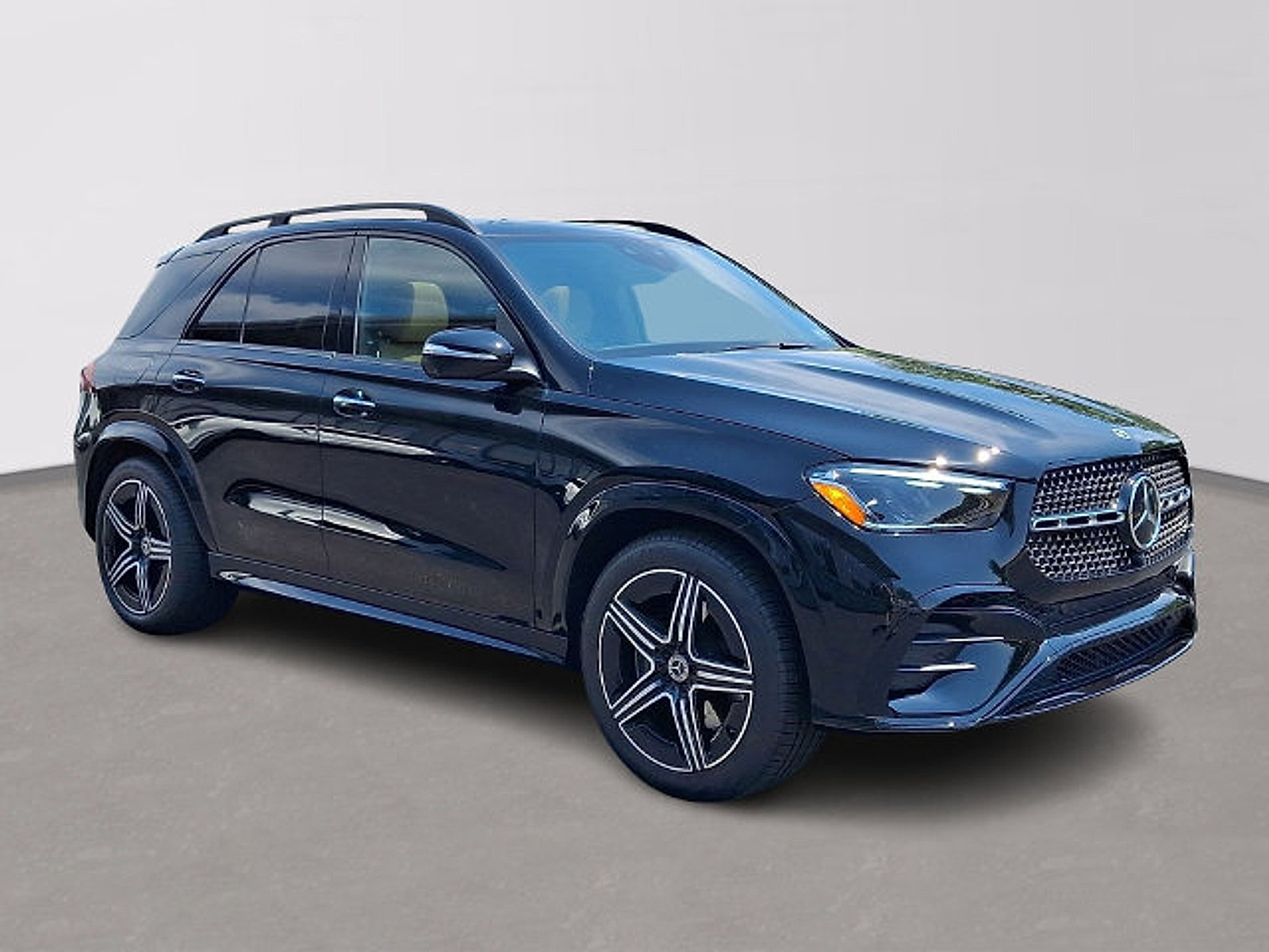 Used 2026 Mercedes-Benz GLE 450 4MATIC image 3