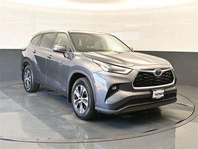 Used 2022 Toyota Highlander XLE