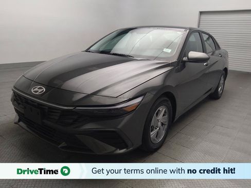 Used 2024 Hyundai Elantra SE FWD image 1