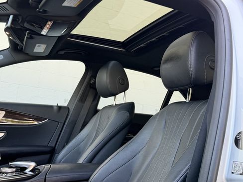 Used 2017 Mercedes-Benz E 300 4MATIC image 18