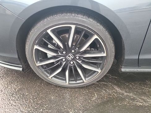 Used 2023 Honda Accord Touring image 10