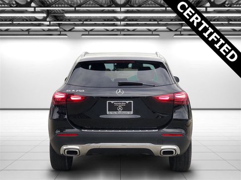 Certified 2025 Mercedes-Benz GLA 250 image 8