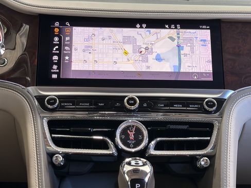 Used 2021 Bentley Flying Spur W12 AWD/4WD image 18
