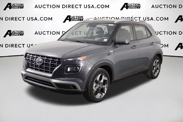 Used 2024 Hyundai Venue SEL FWD image 3