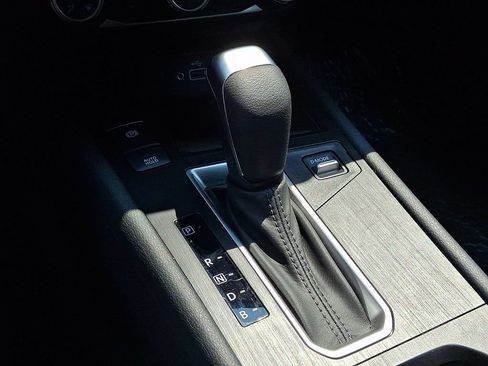 Certified 2025 Nissan Kicks S AWD/4WD image 15