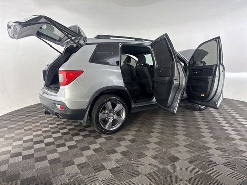 Certified 2019 Honda Passport Touring image 19